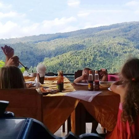 Aris Homestay And Warung Made Munduk  Ngoại thất bức ảnh