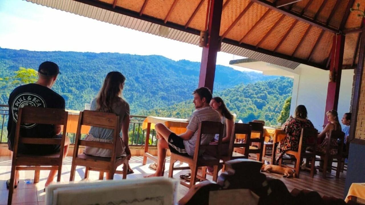 Aris Homestay And Warung Made Munduk  Ngoại thất bức ảnh