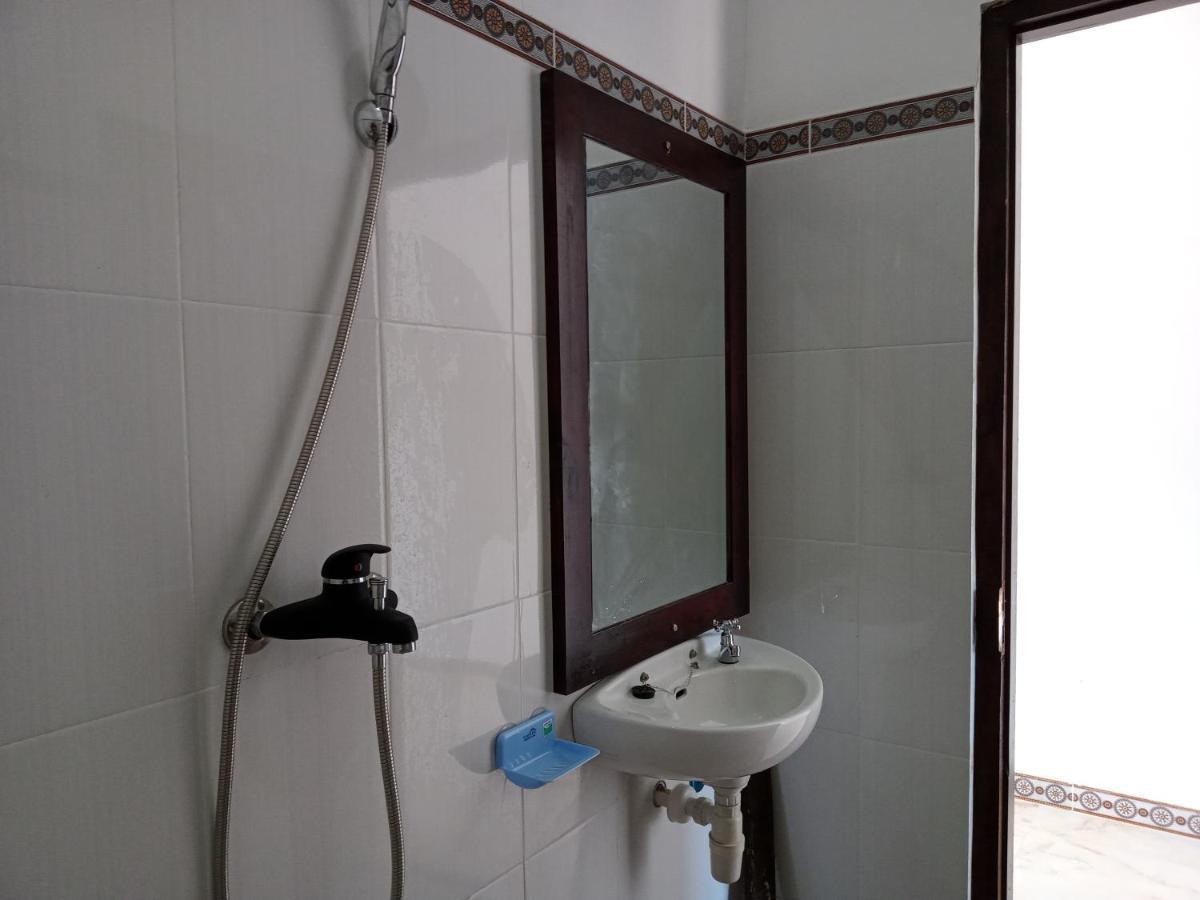 Aris Homestay And Warung Made Munduk  Ngoại thất bức ảnh