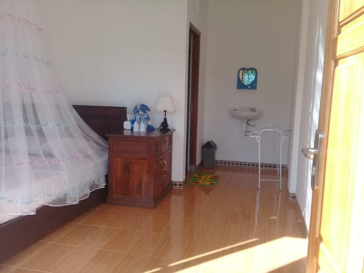 Aris Homestay And Warung Made Munduk  Ngoại thất bức ảnh